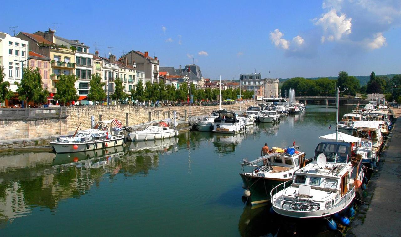 Chambre Tout Equipee Lägenhet Lacroix-sur-Meuse Exteriör bild